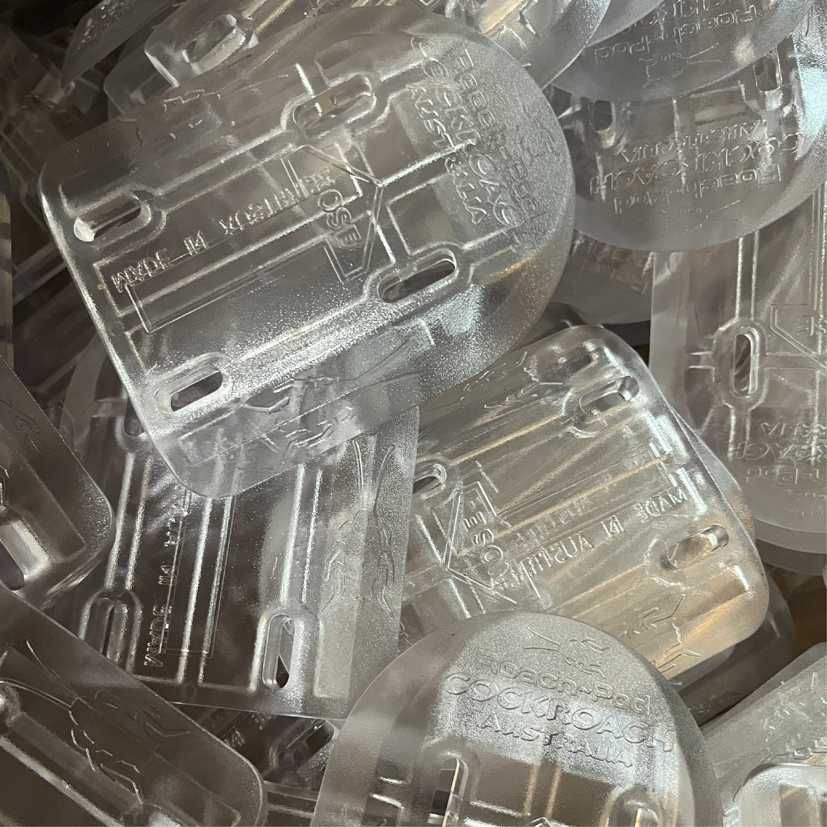ROACH PODS Clear (Set of 2)